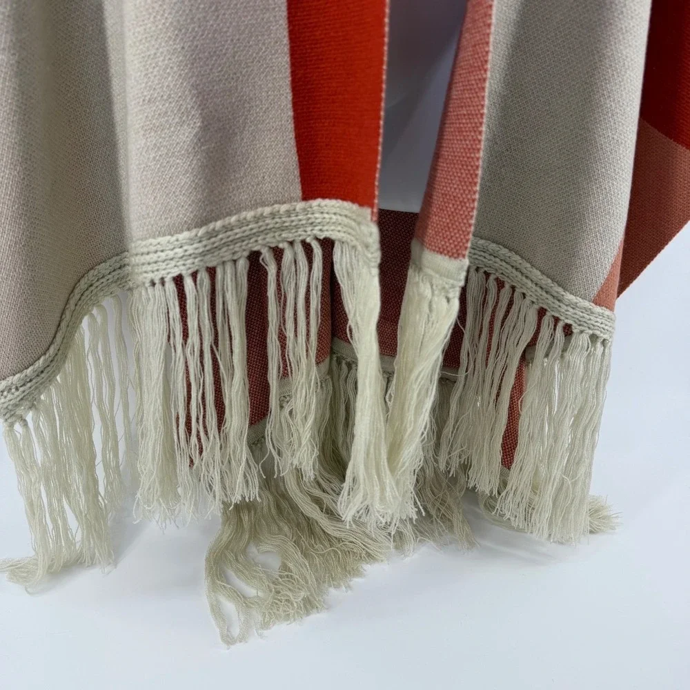 Frye Ruana Shawl Poncho One Size Apricot Colorblock Fringe NWT with flaw
